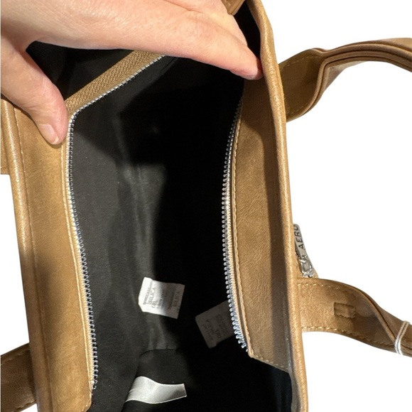 Aeropostale Tan Bag - Picture 4 of 4